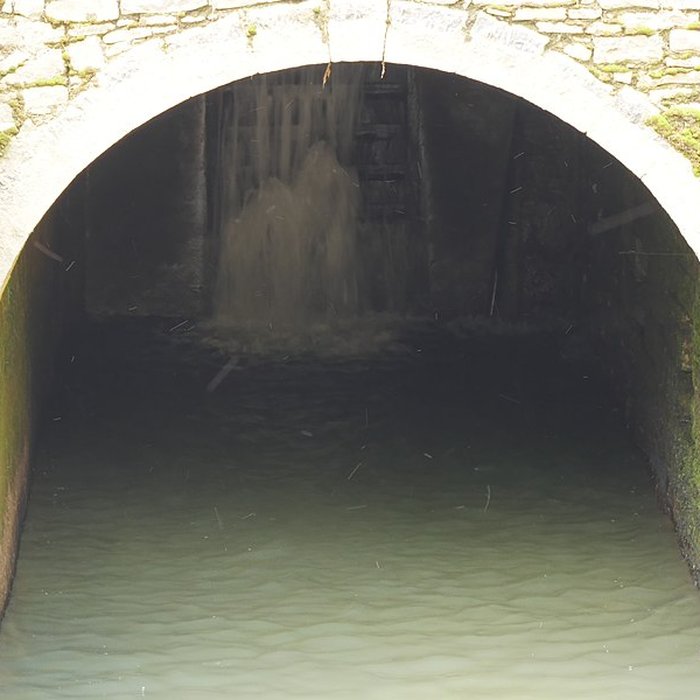 Photo de Pont ancien et Moulin de Heugas situés sur le Lihoury