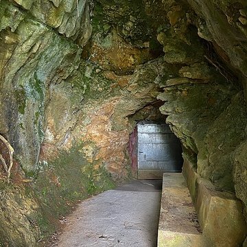 Site archéologique des grottes dIsturits, dOxocelhaya et dErberua également sur commune de Saint-Martin-dArberoue