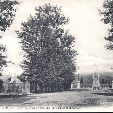 Calvaire et chemin de croix extérieur