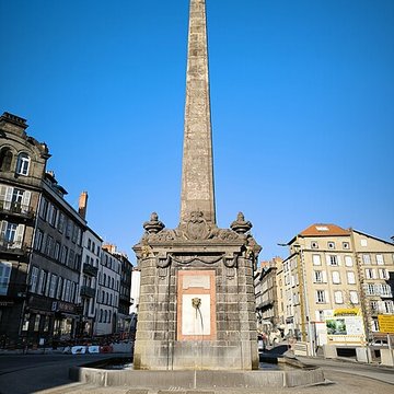 Fontaine de la Pyramide à Clermont-Ferrand