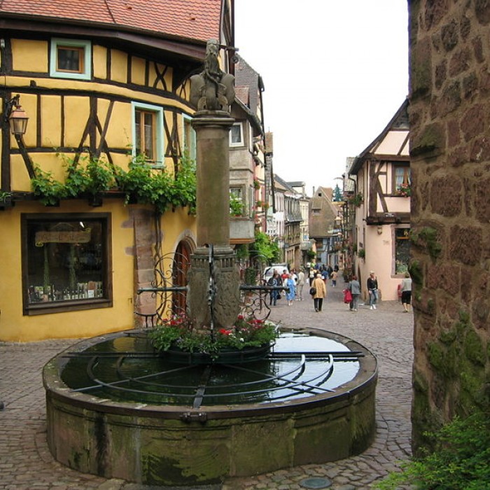 Photo de Fontaine de la Sinne à Riquewihr