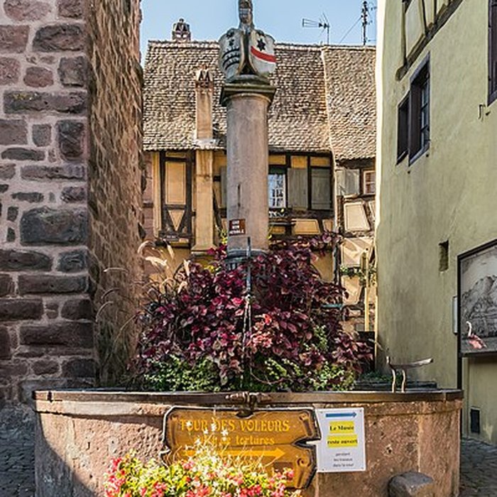 Photo de Fontaine de la Sinne à Riquewihr