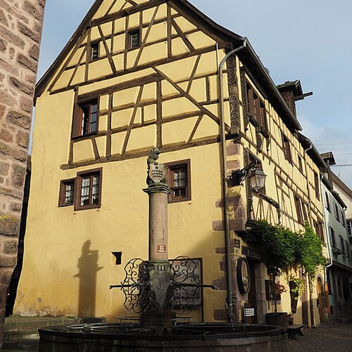 Photo de Fontaine de la Sinne à Riquewihr