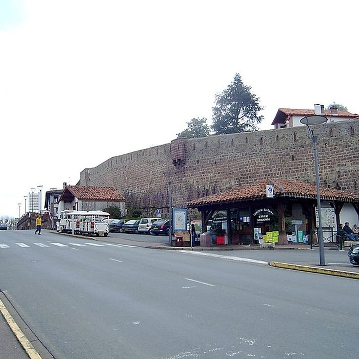 Photo de Anciens remparts de la ville haute et du faubourg dEspagne