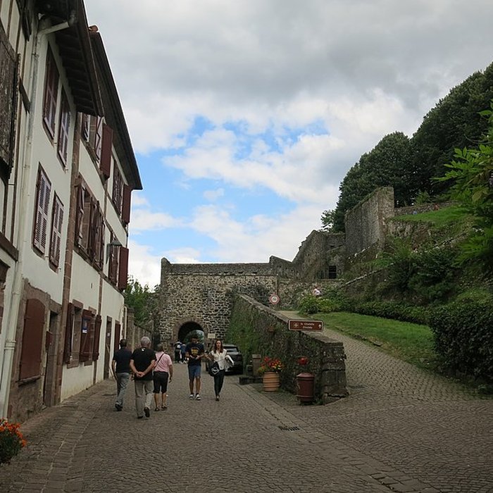 Photo de Anciens remparts de la ville haute et du faubourg dEspagne