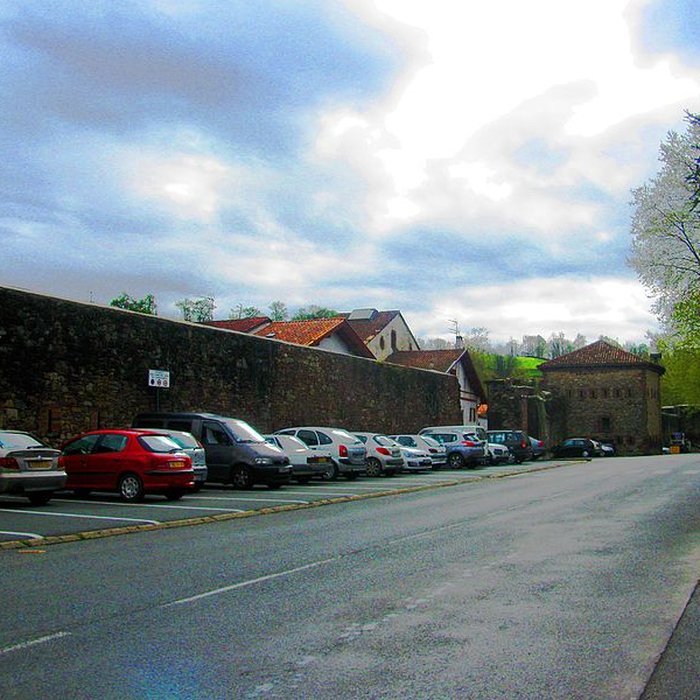 Photo de Anciens remparts de la ville haute et du faubourg dEspagne