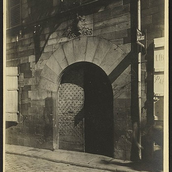 Photo de Anciens remparts de la ville haute et du faubourg dEspagne