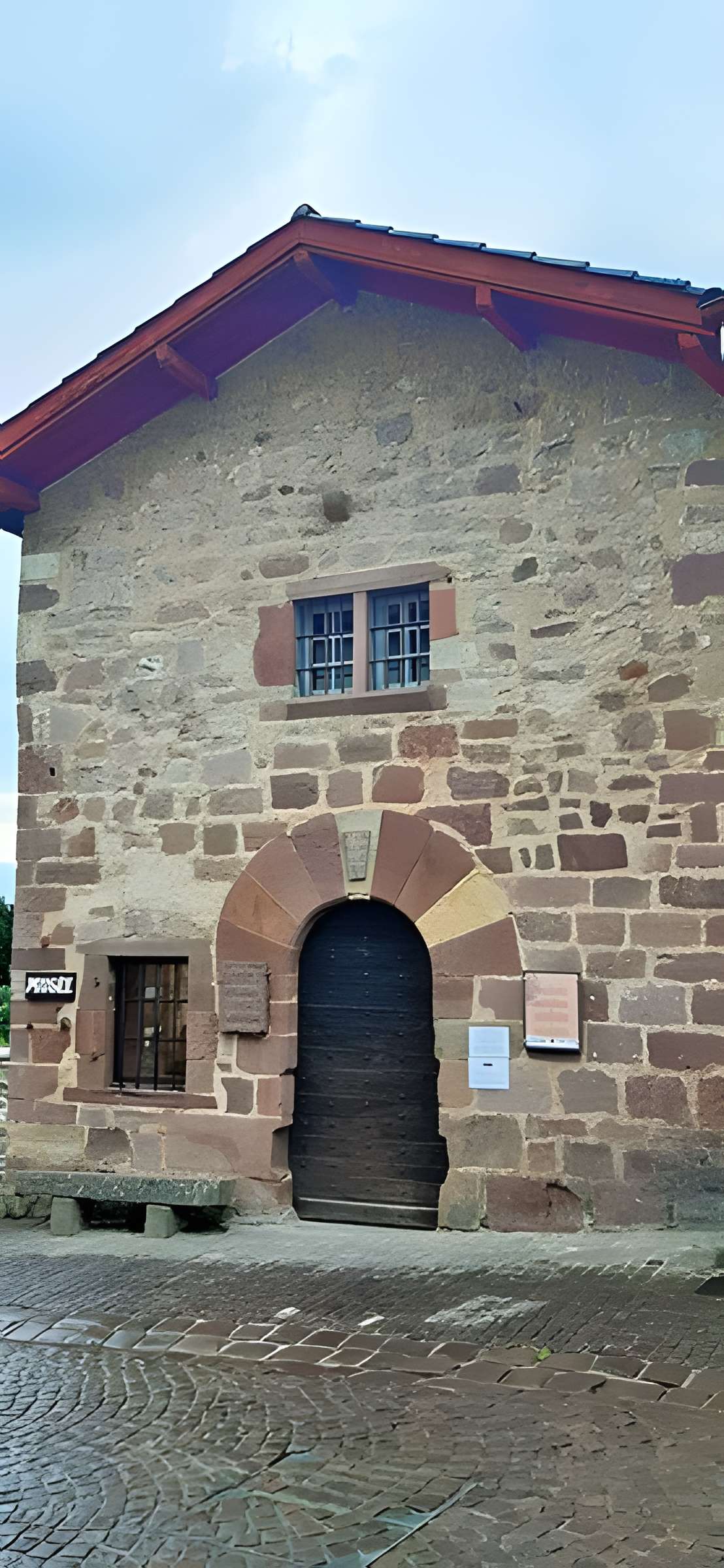 Edifice dit Prison des Evêques