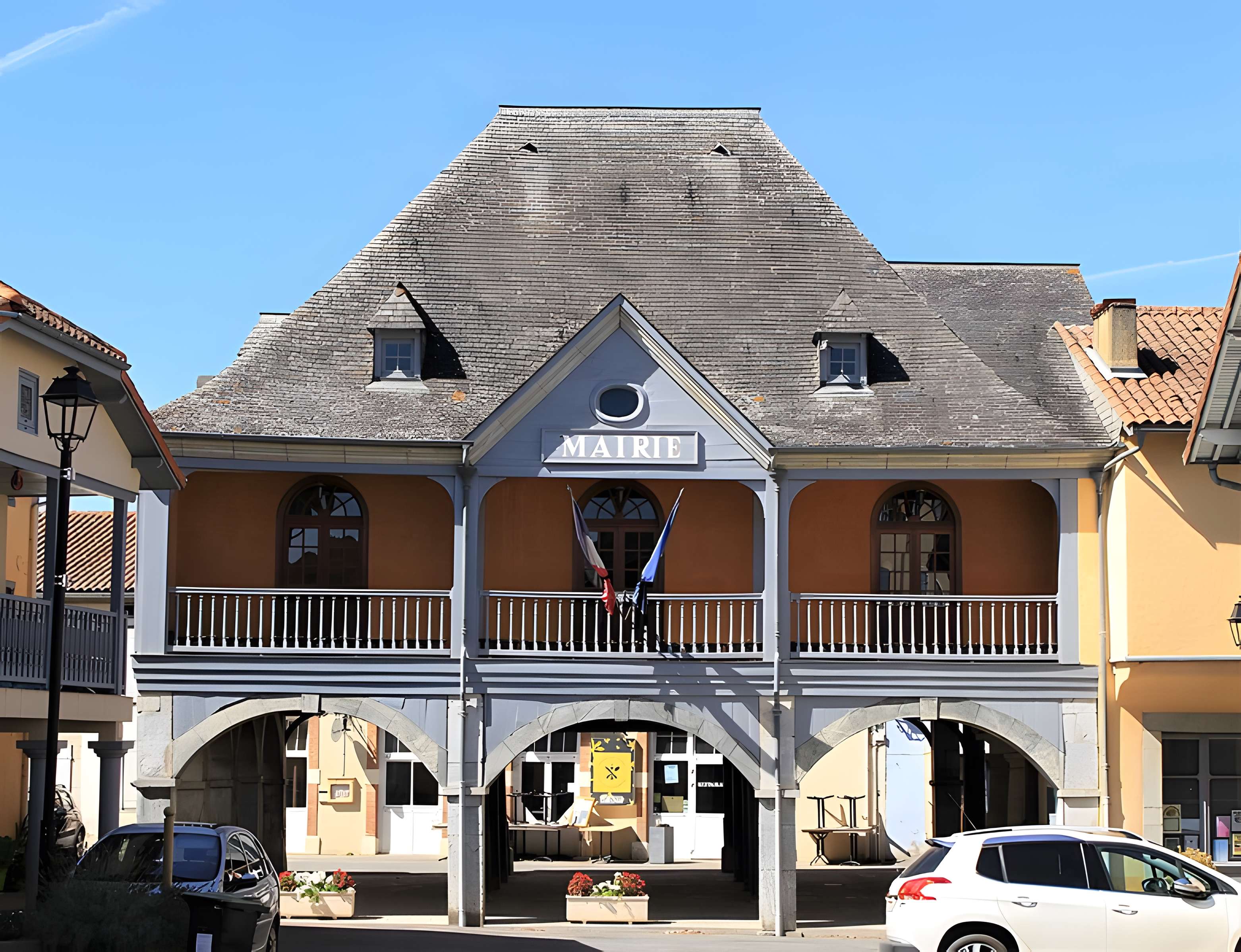 Ancienne mairie-Halle