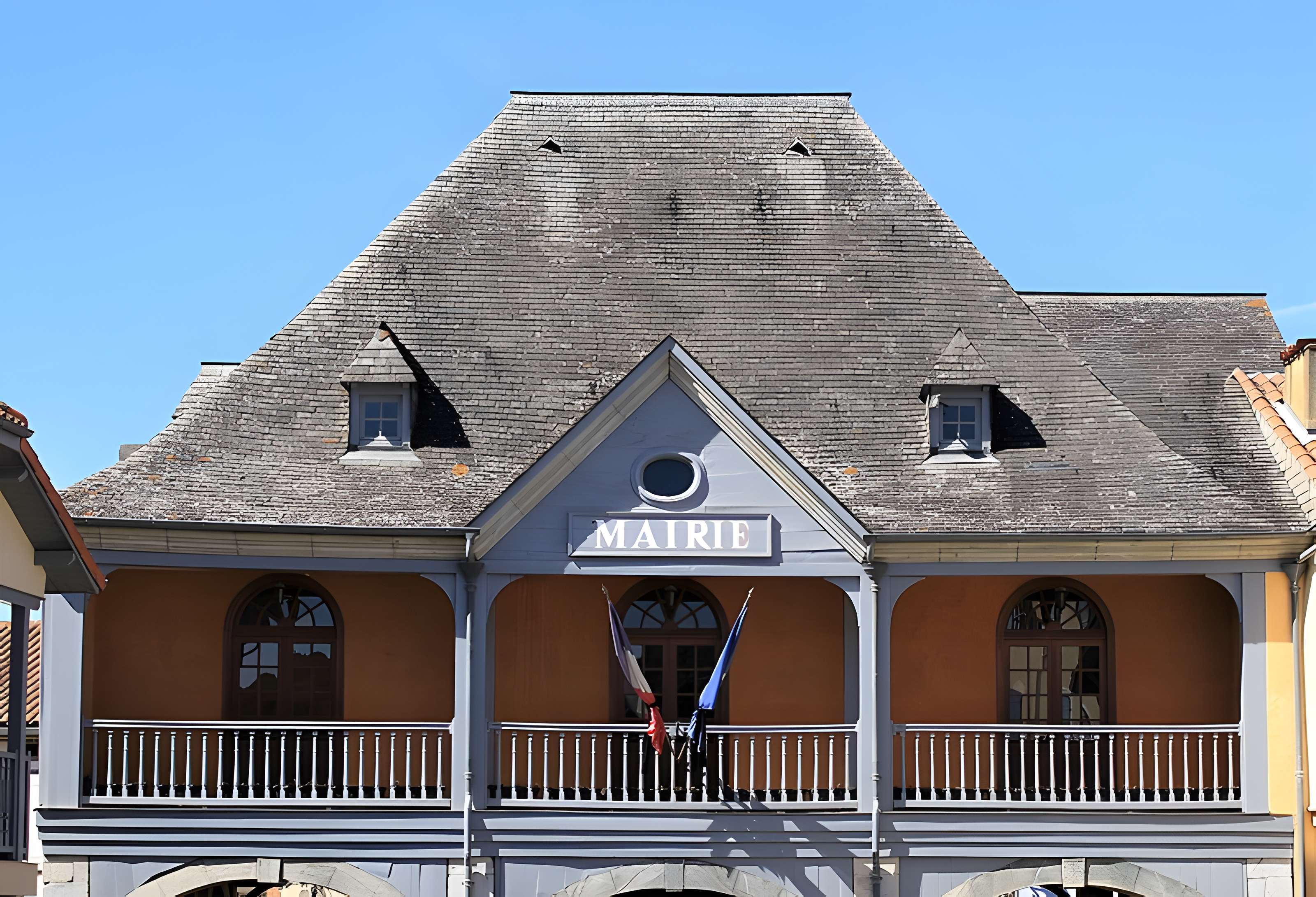 Ancienne mairie-Halle