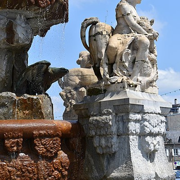 Photo de Fontaine Duvignau-Bousigues dite « des Quatre-Vallées »