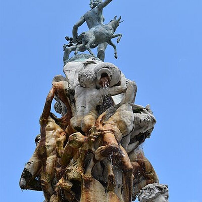 Photo de Fontaine Duvignau-Bousigues dite « des Quatre-Vallées »