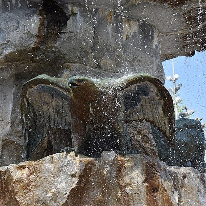 Photo de Fontaine Duvignau-Bousigues dite « des Quatre-Vallées »