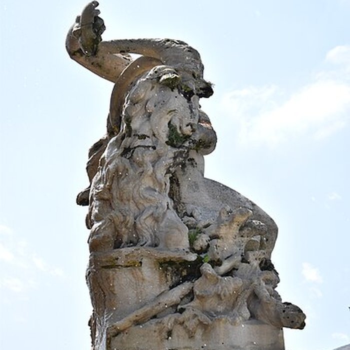 Photo de Fontaine Duvignau-Bousigues dite « des Quatre-Vallées »