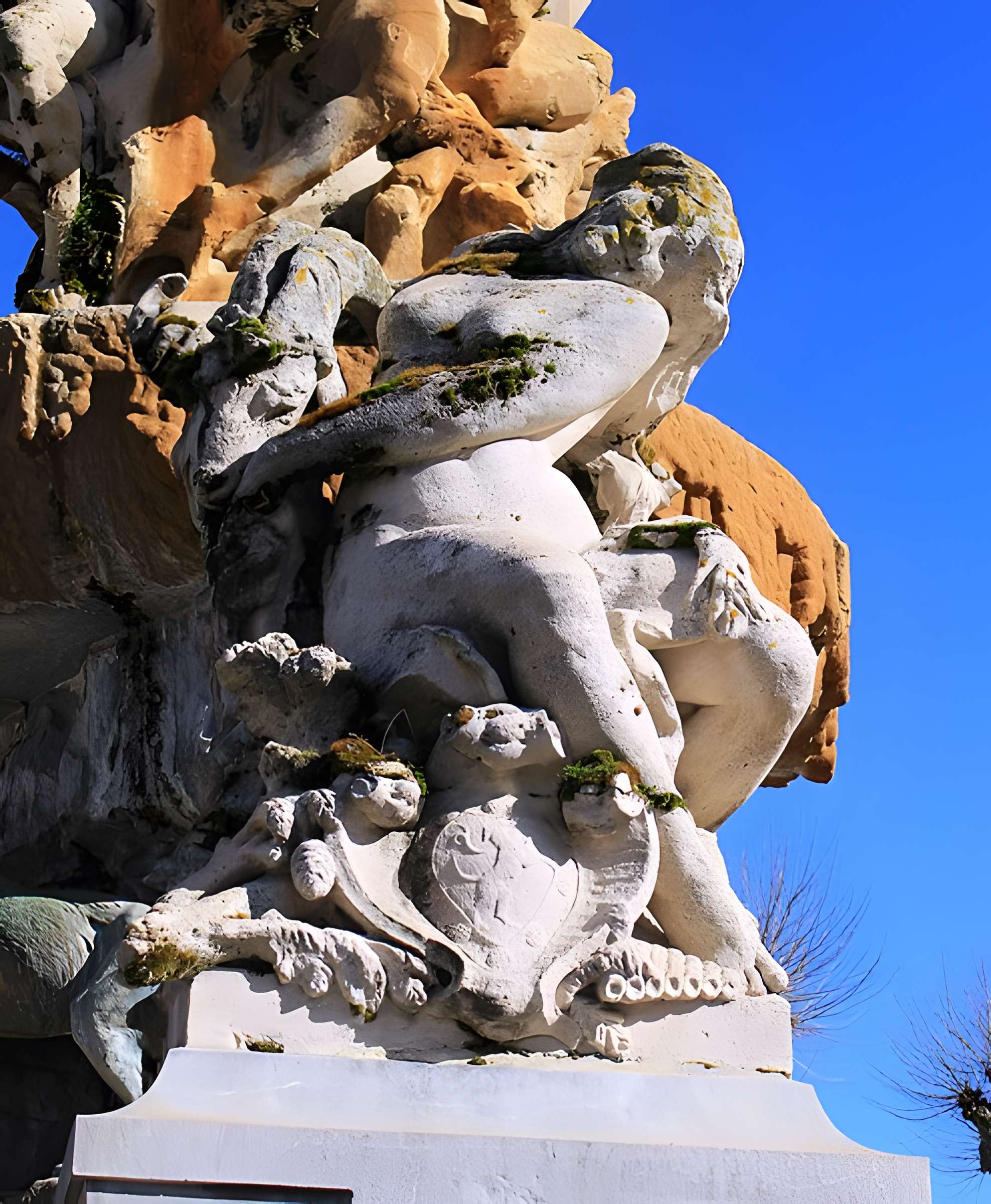 Fontaine Duvignau-Bousigues dite « des Quatre-Vallées »