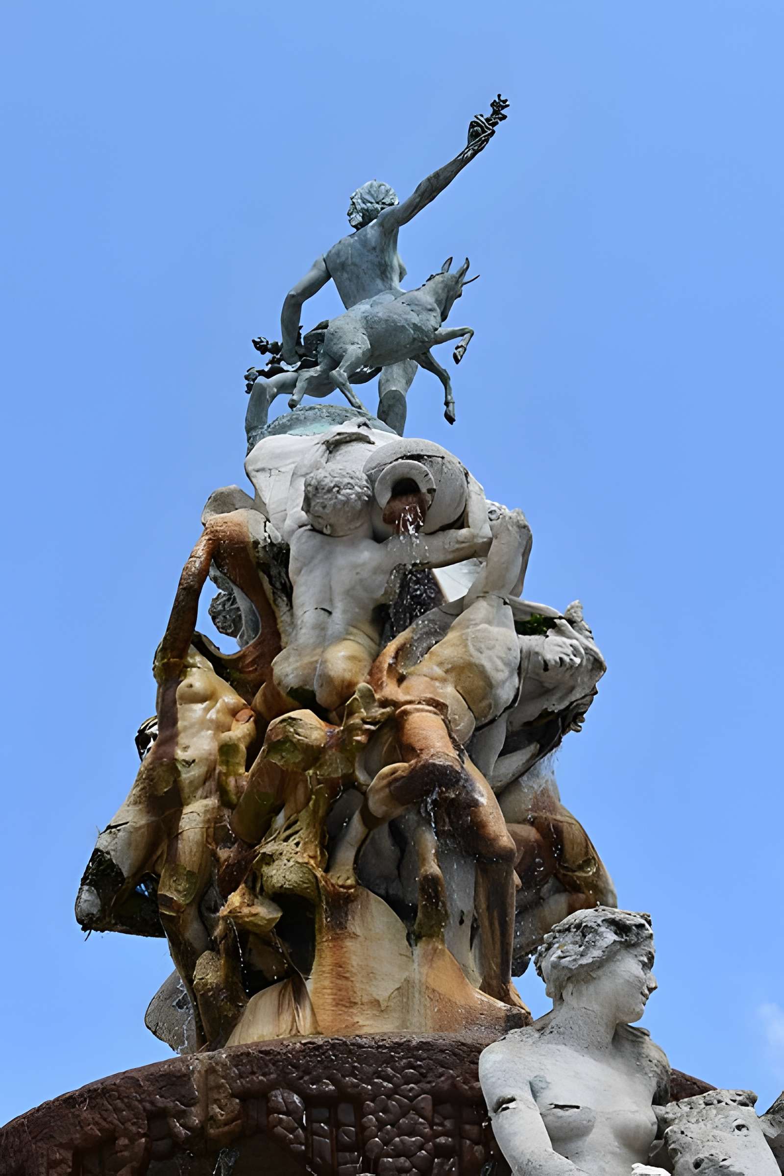 Fontaine Duvignau-Bousigues dite « des Quatre-Vallées »