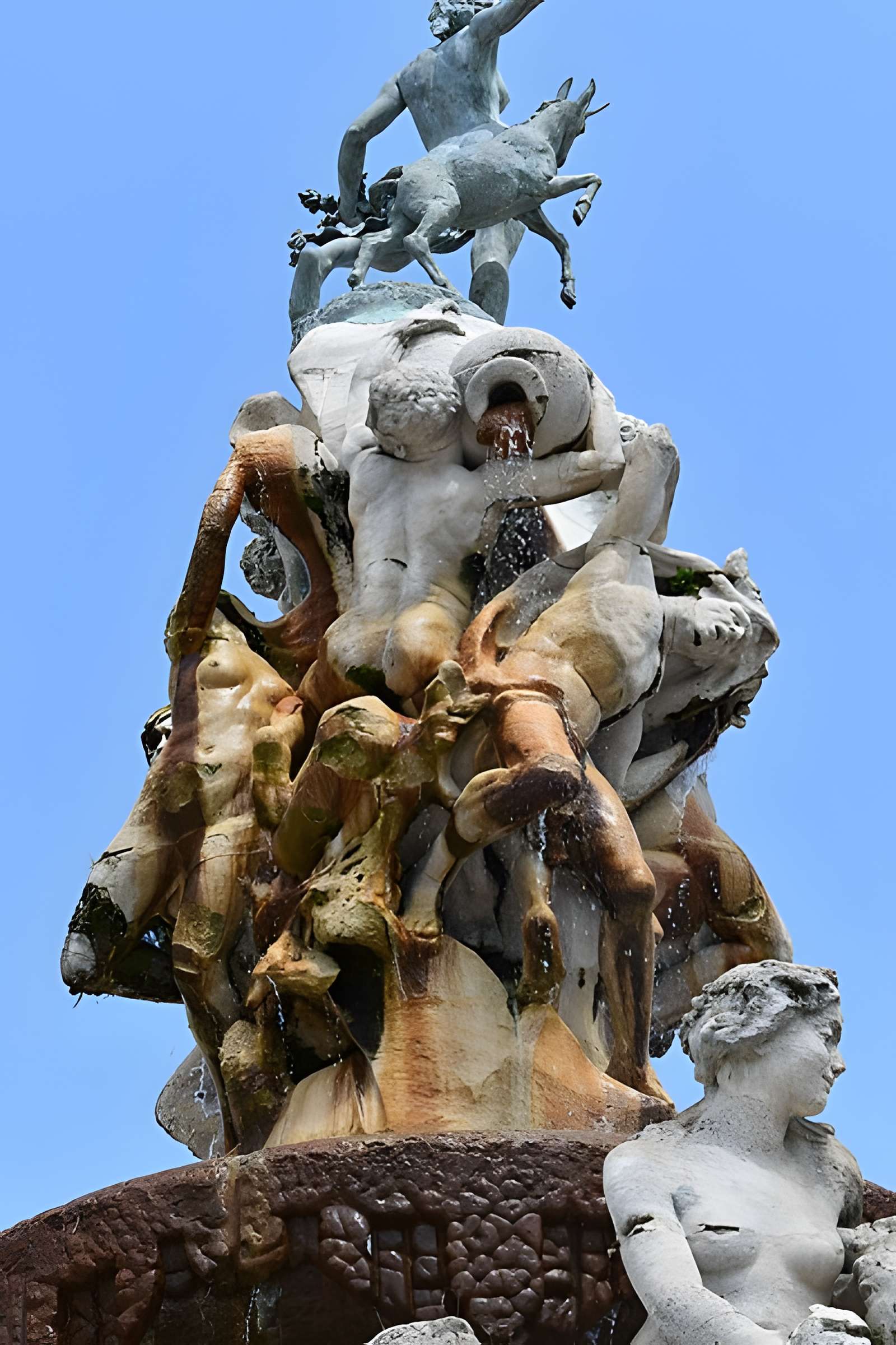 Fontaine Duvignau-Bousigues dite « des Quatre-Vallées »