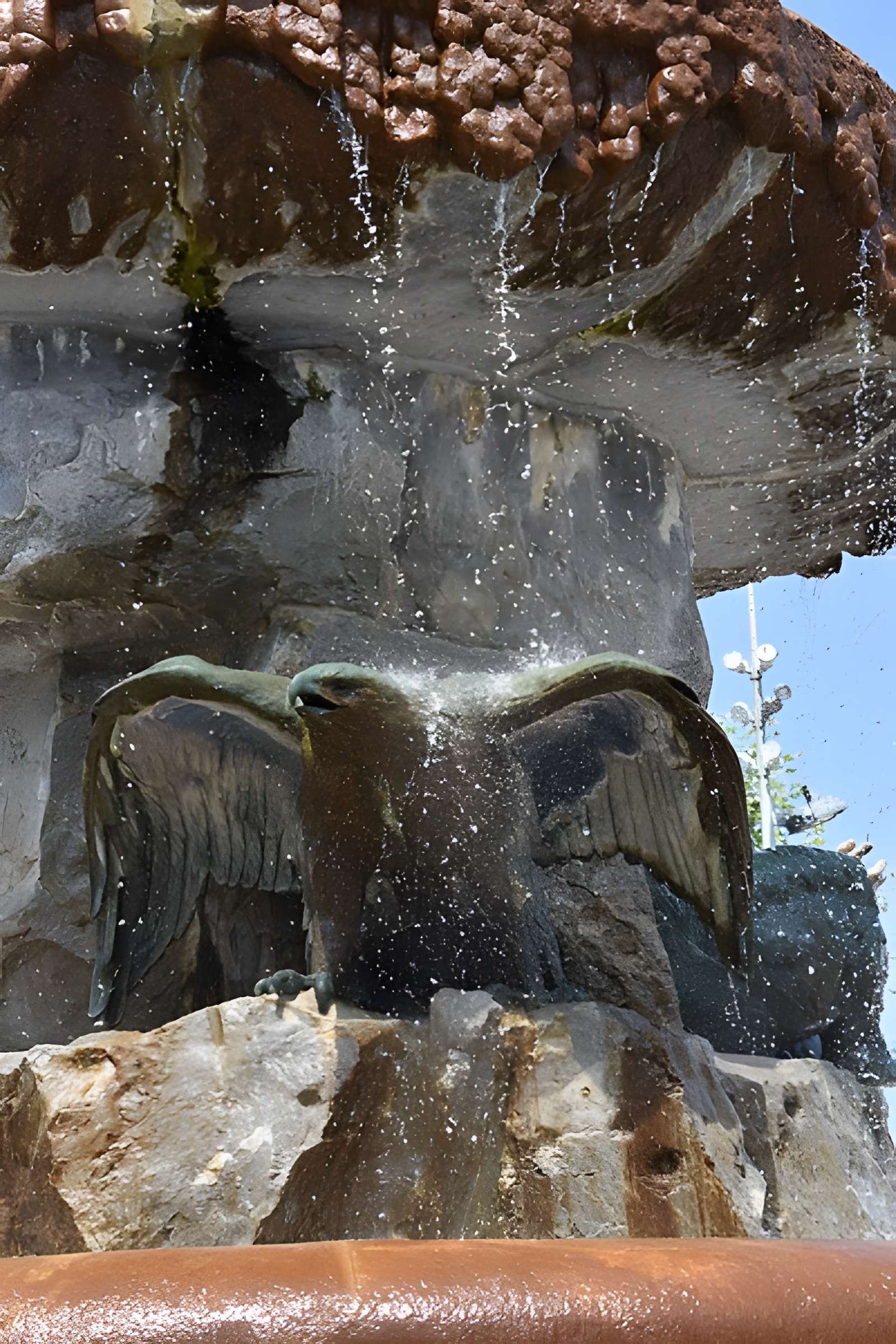 Fontaine Duvignau-Bousigues dite « des Quatre-Vallées »