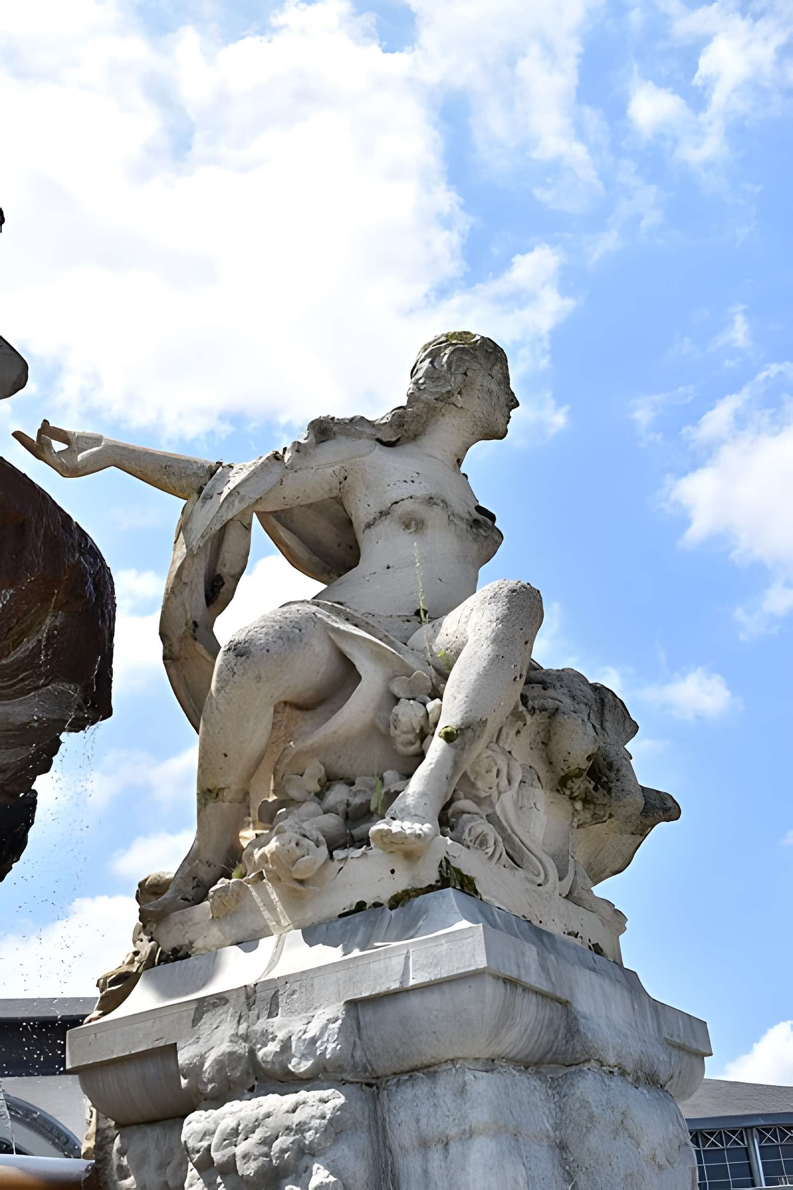 Fontaine Duvignau-Bousigues dite « des Quatre-Vallées »