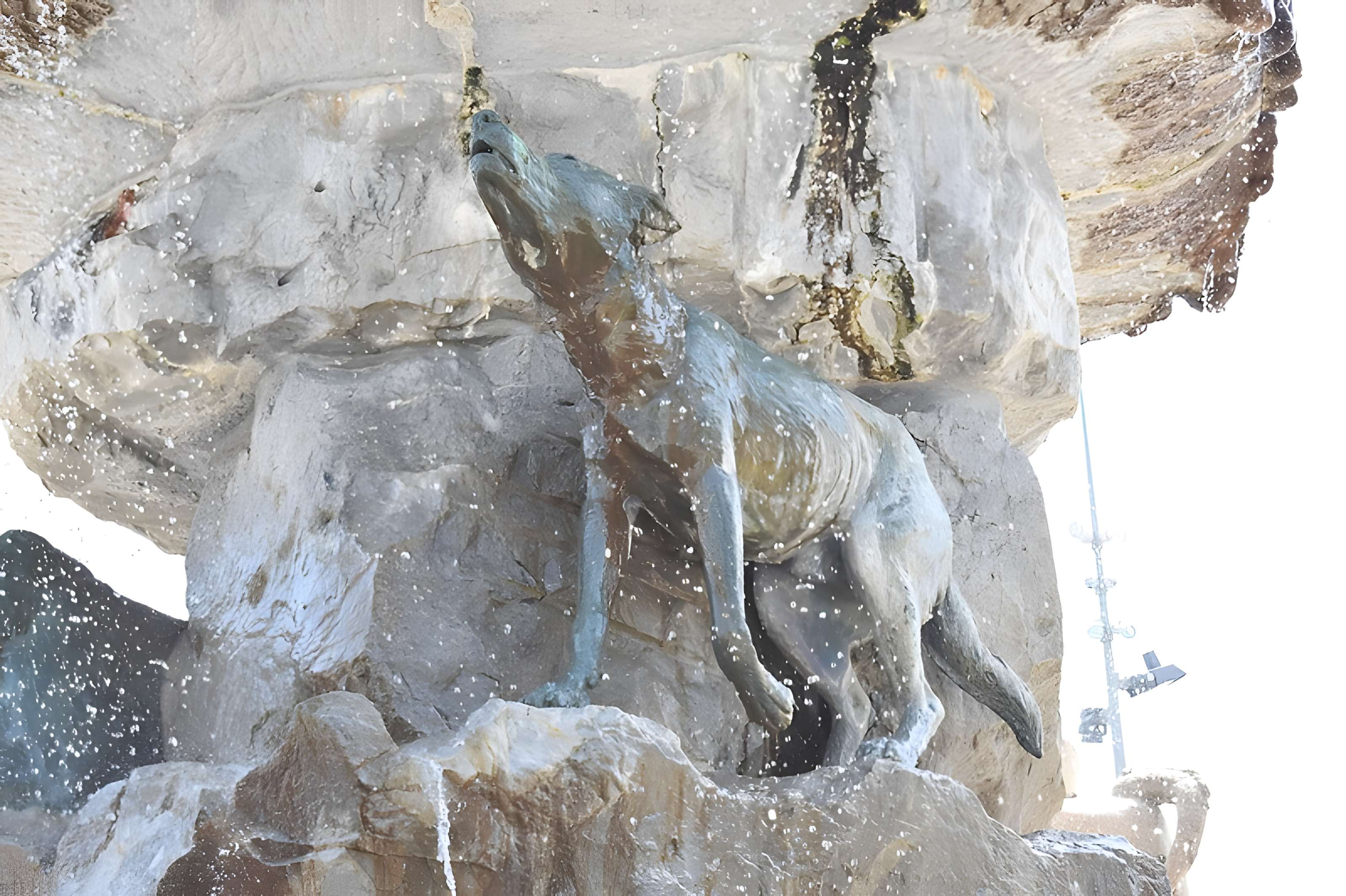 Fontaine Duvignau-Bousigues dite « des Quatre-Vallées »