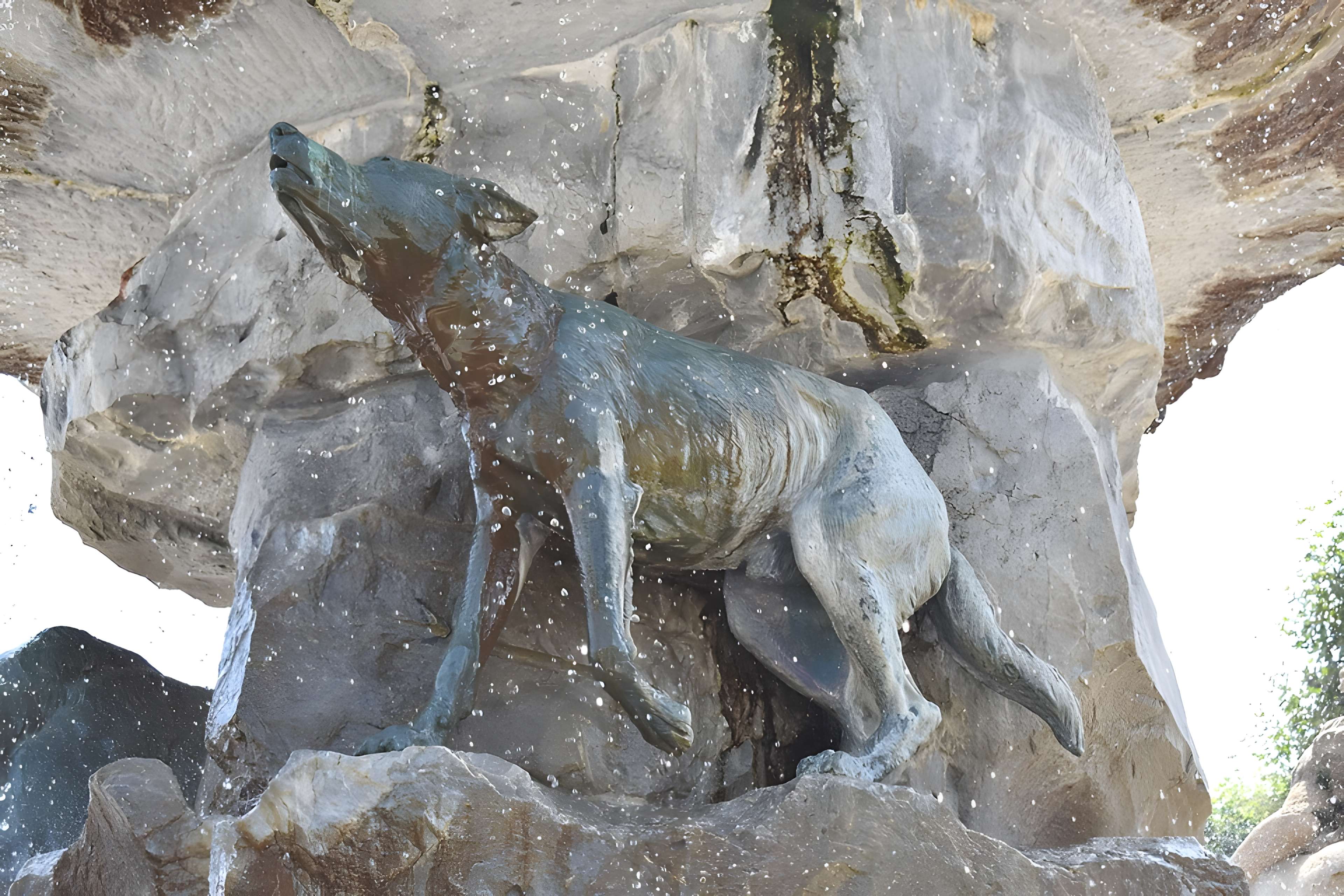 Fontaine Duvignau-Bousigues dite « des Quatre-Vallées »