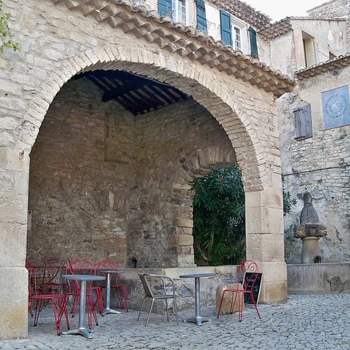 Photo de Fontaine des Mascarons de Séguret