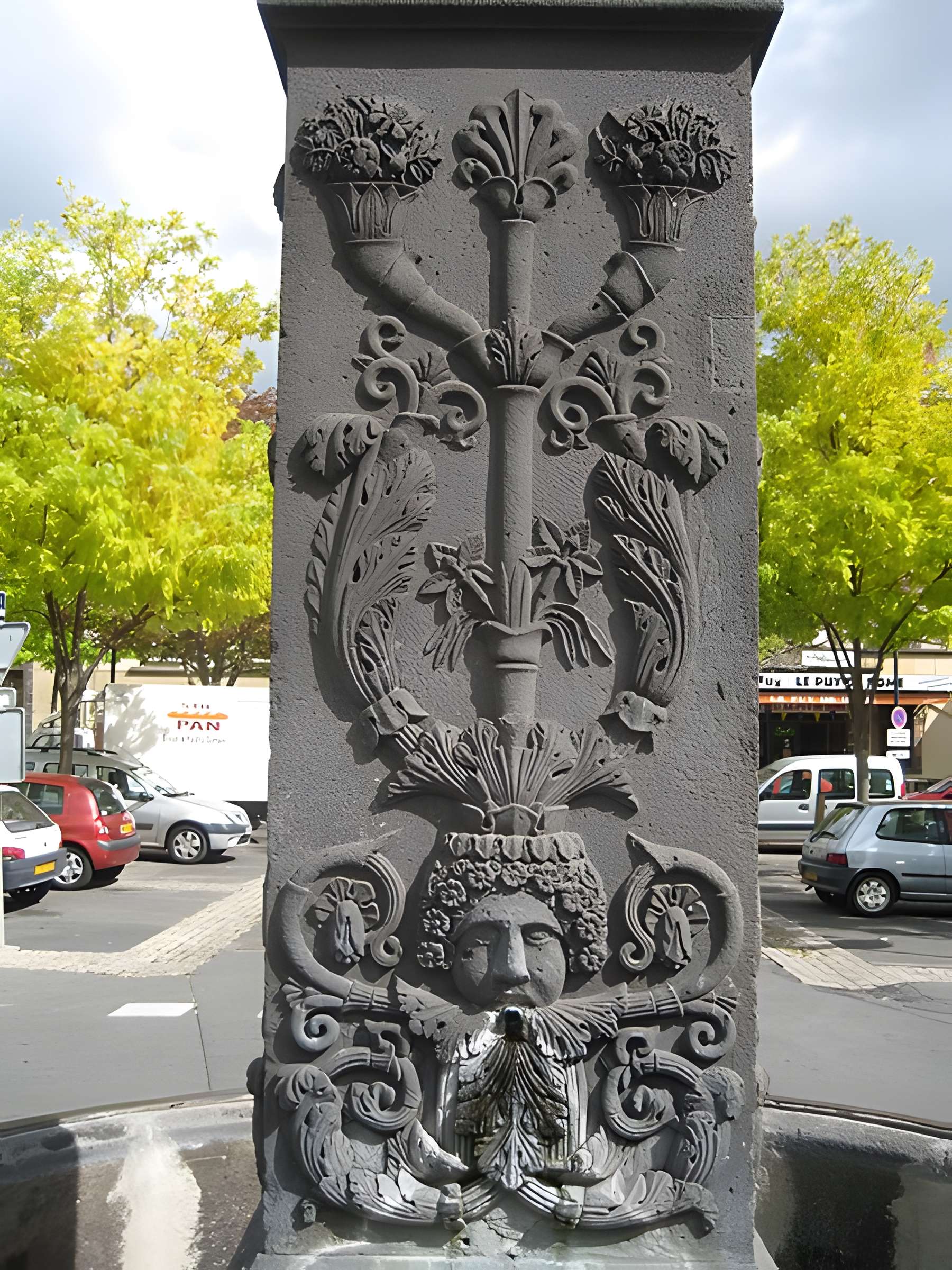 Fontaine des Quatre-Saisons de Clermont-Ferrand