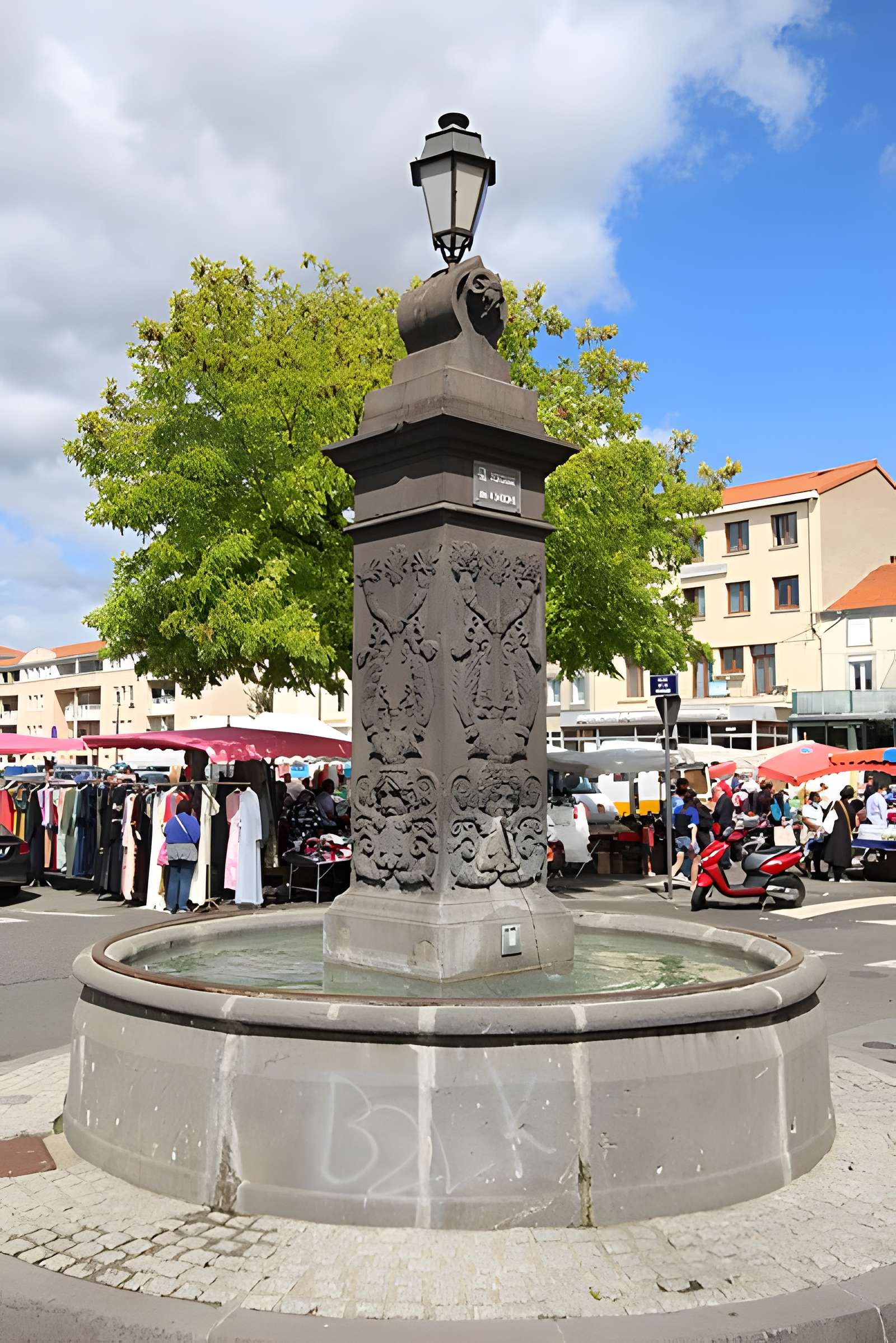 Fontaine des Quatre-Saisons de Clermont-Ferrand