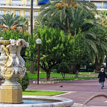 Fontaine des Tritons de Nice 