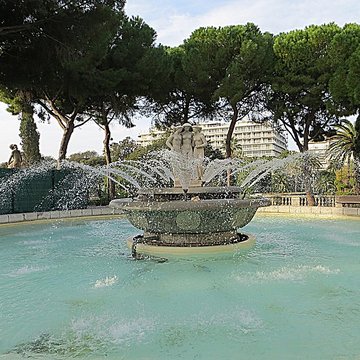 Fontaine des Tritons de Nice 