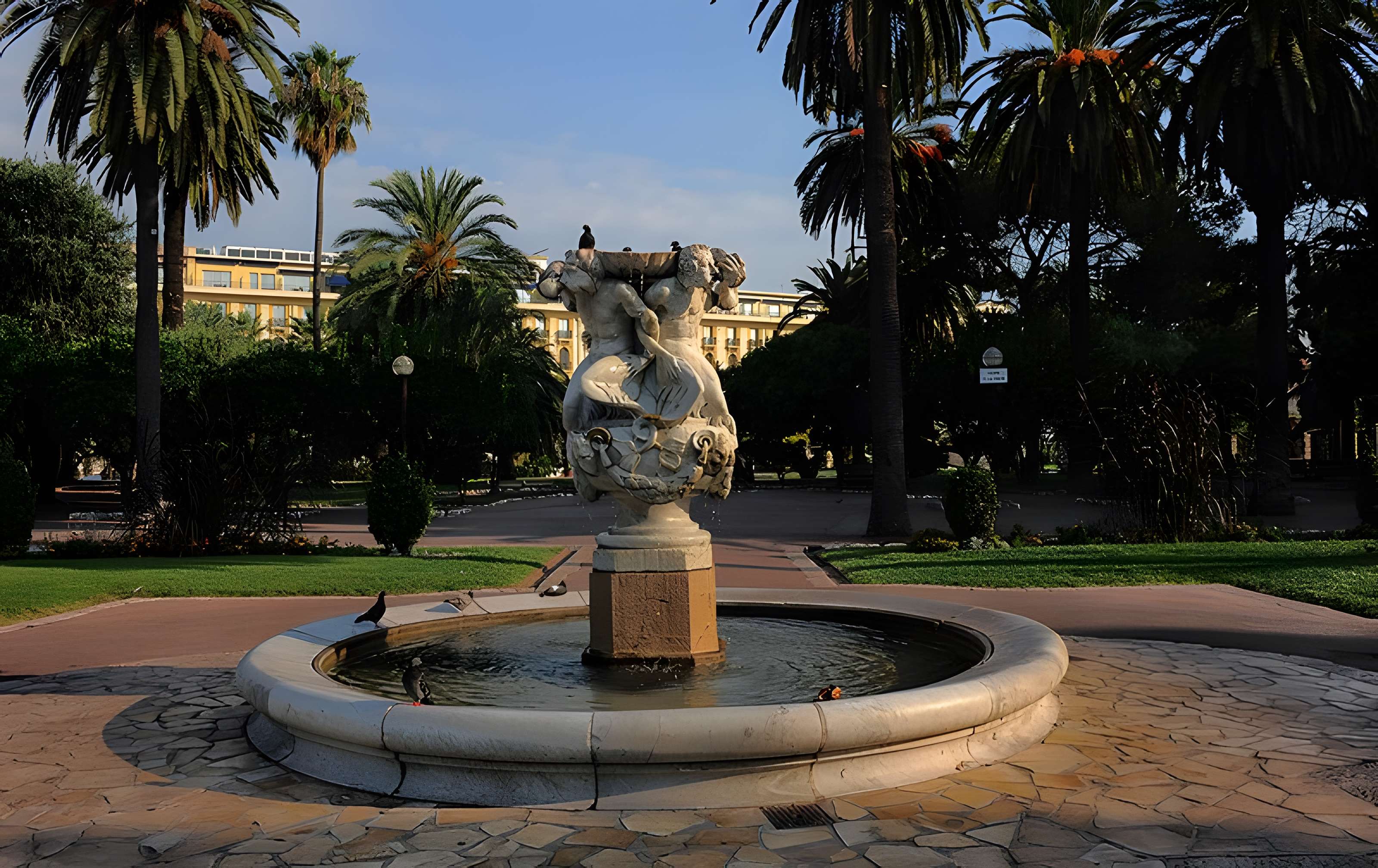 Fontaine des Tritons de Nice 