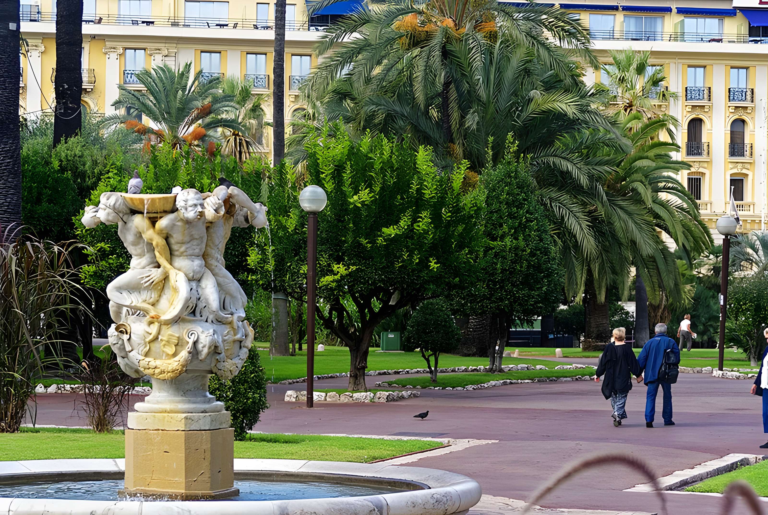Fontaine des Tritons de Nice 