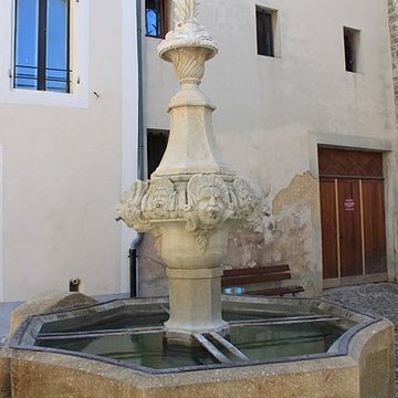 Fontaine du Gigot de Pernes-les-Fontaines