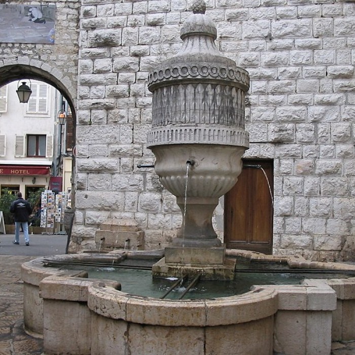 Photo de Fontaine du Peyra à Vence