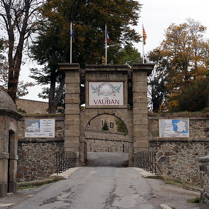 Photo de Ensemble des remparts de la citadelle