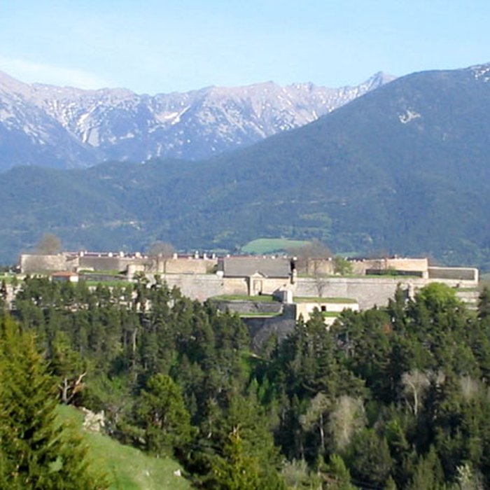 Photo de Ensemble des remparts de la citadelle