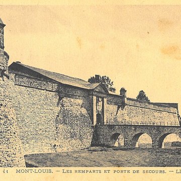Ensemble des remparts de la citadelle