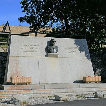 Ensemble des remparts de la citadelle