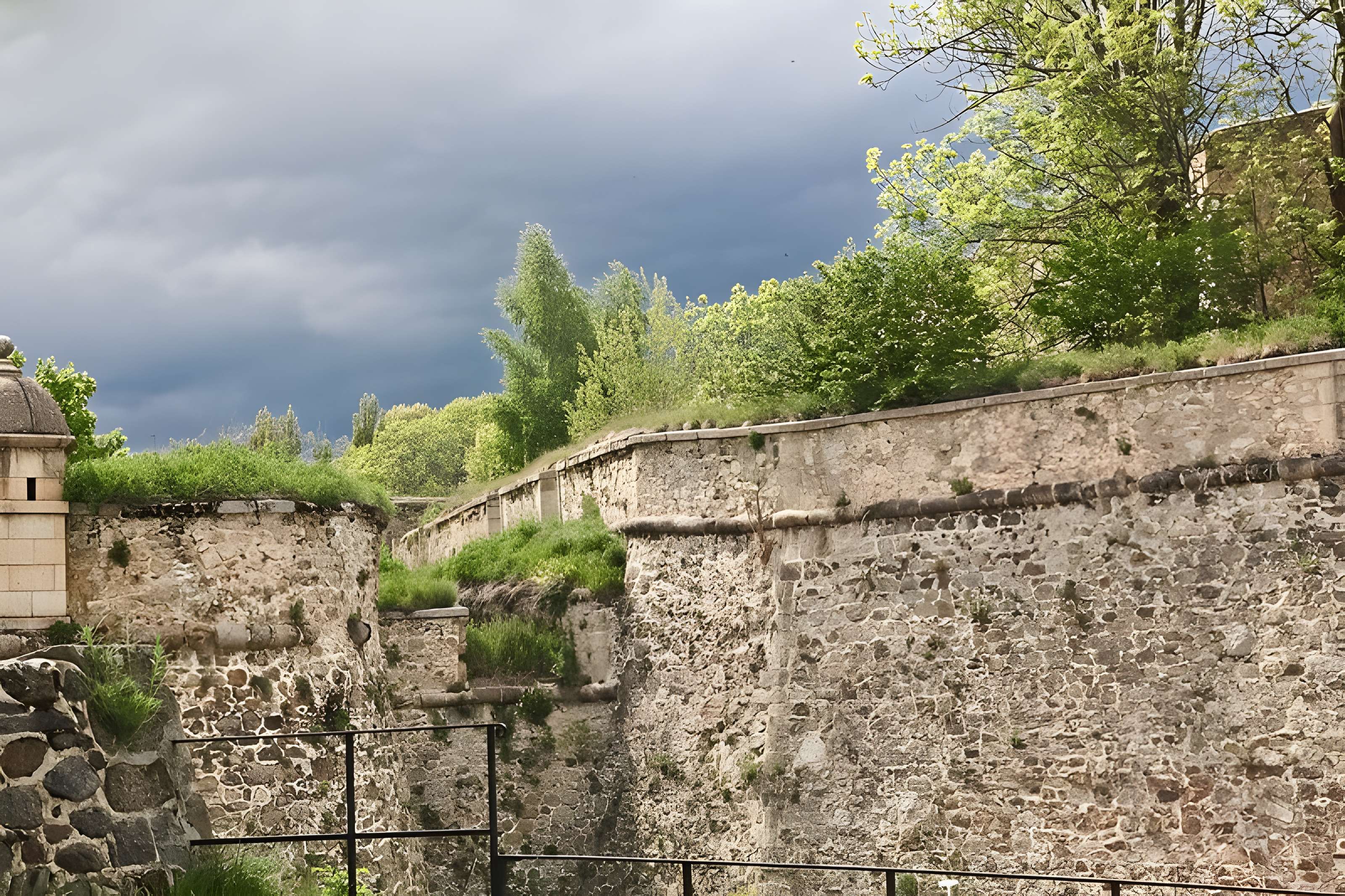 Ensemble des remparts de la citadelle