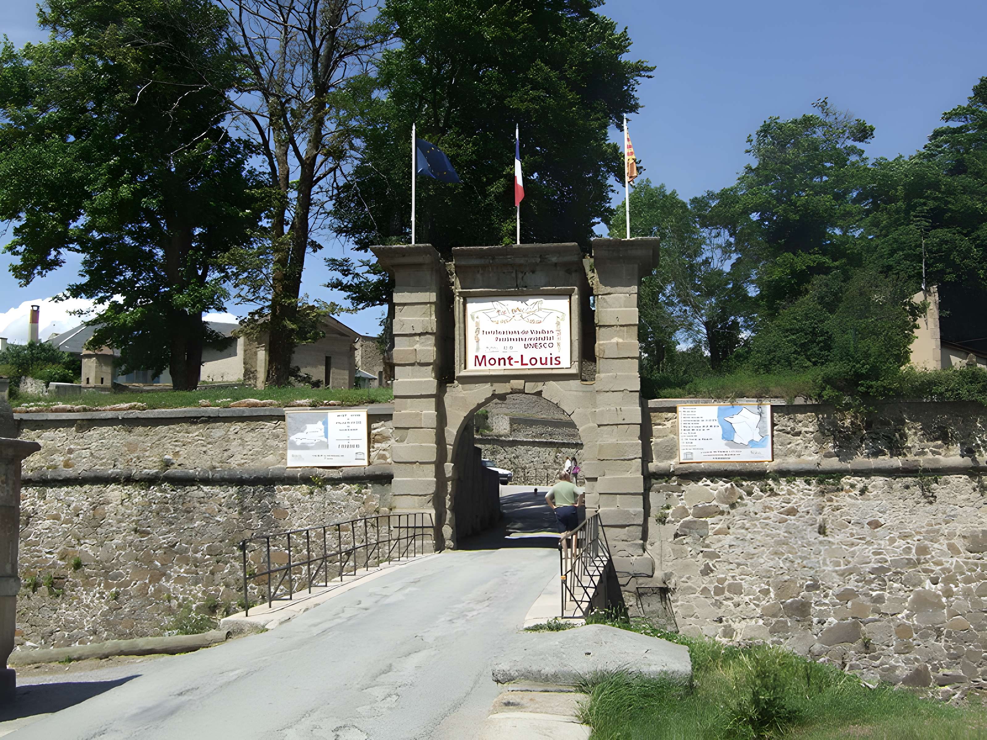 Ensemble des remparts de la citadelle