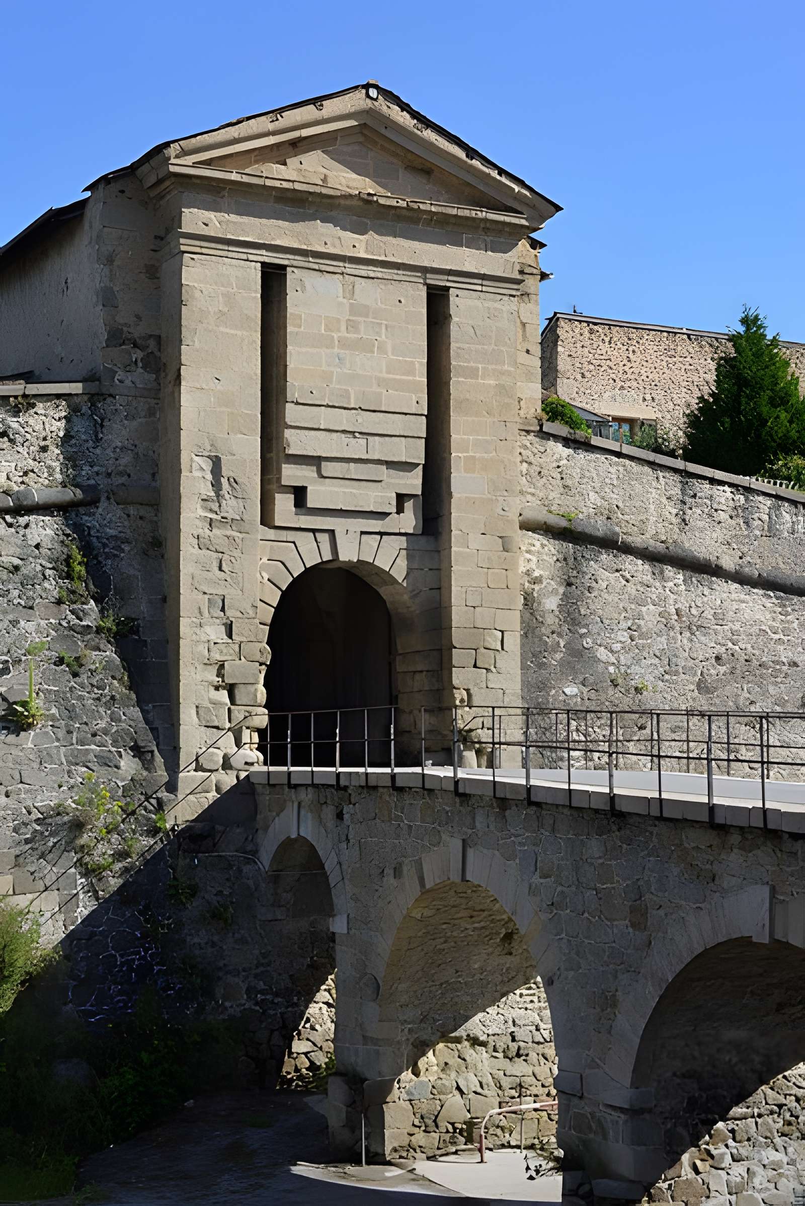 Ensemble des remparts de la citadelle