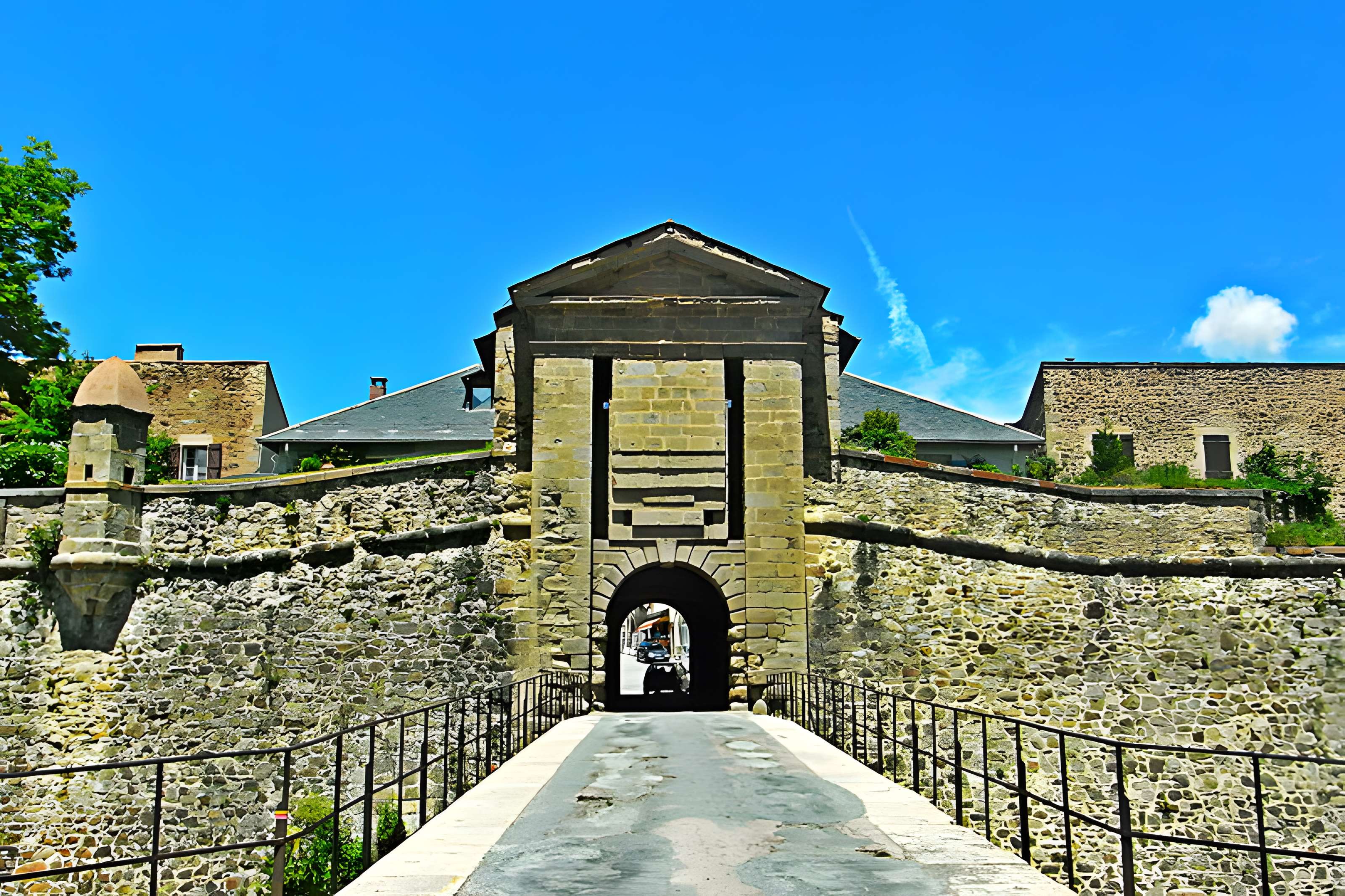 Ensemble des remparts de la citadelle