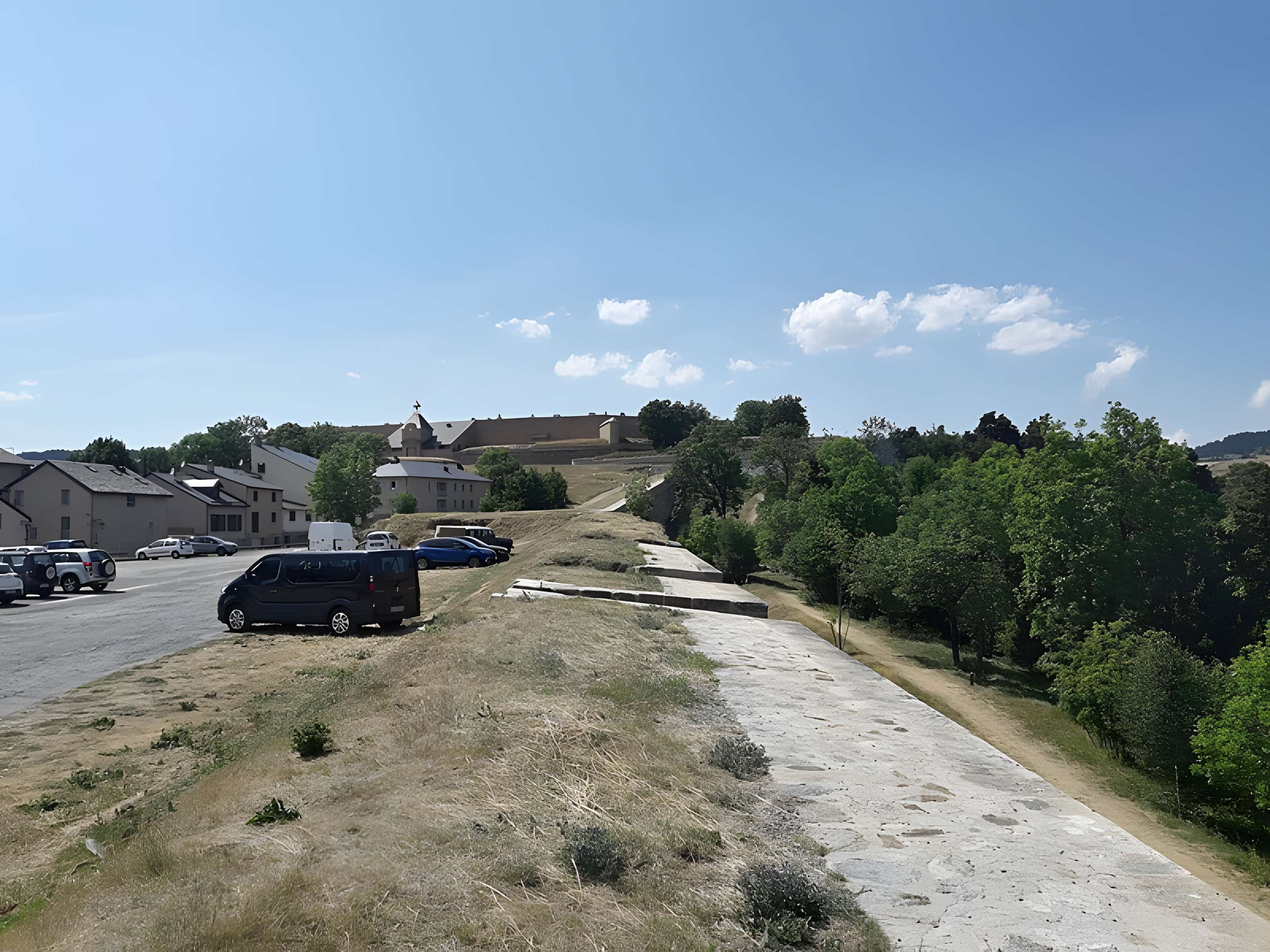Ensemble des remparts de la citadelle