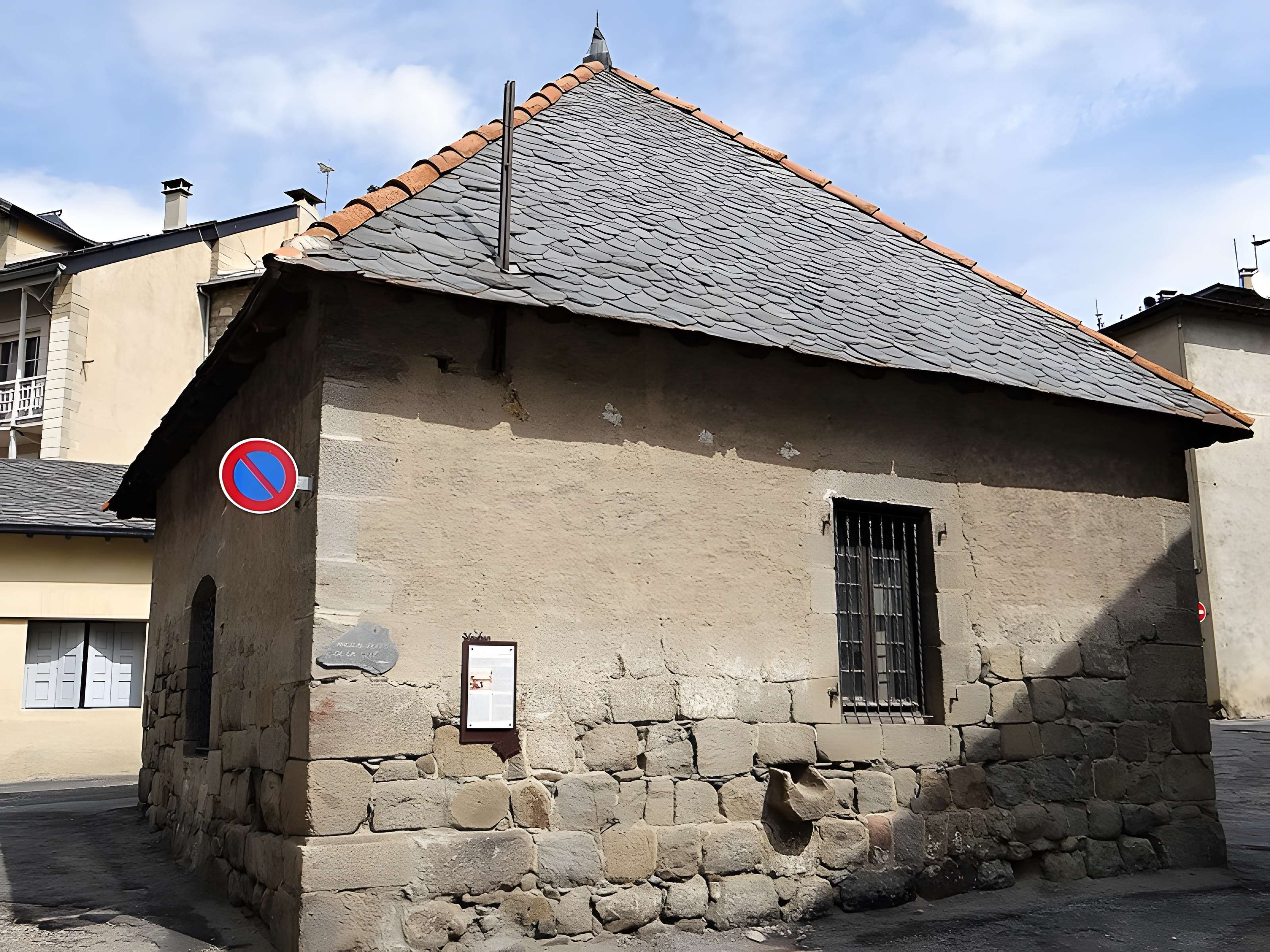 Puits de la ville, situé dans la ville