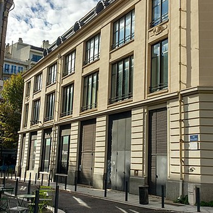 Photo de Ancien magasin Aux Dames de France