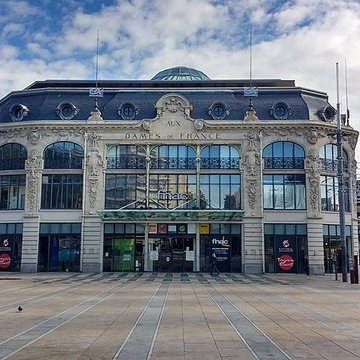 Ancien magasin Aux Dames de France