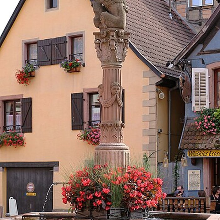 Photo de Fontaine Place de la République à Ribeauvillé