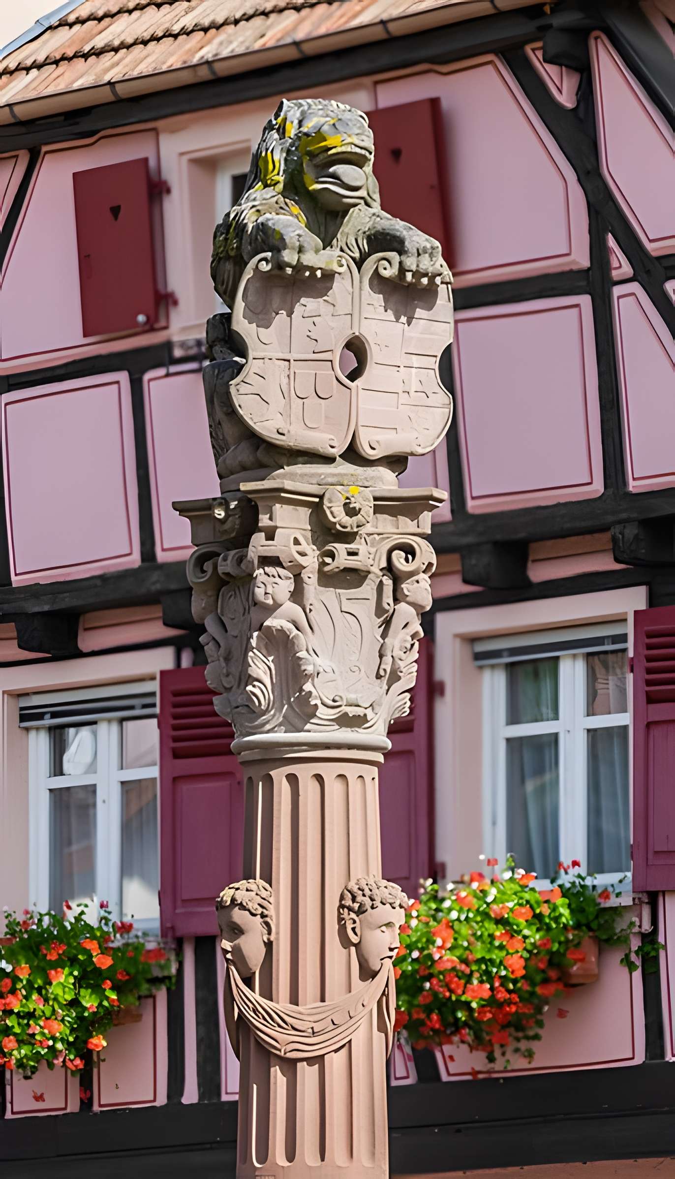 Fontaine Place de la République à Ribeauvillé