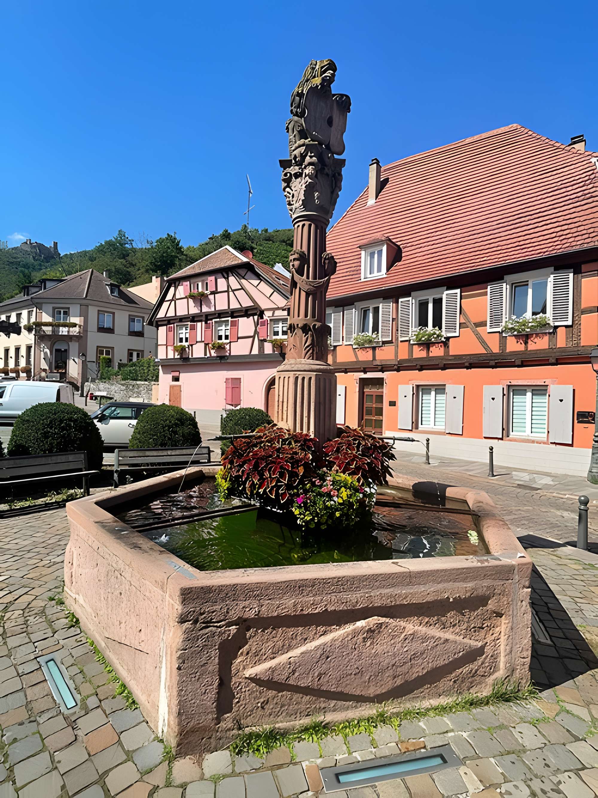 Fontaine Place de la République à Ribeauvillé