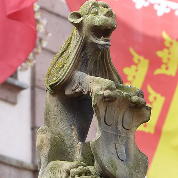 Photo de Fontaine Place de lHôtel-de-Ville à Ribeauvillé